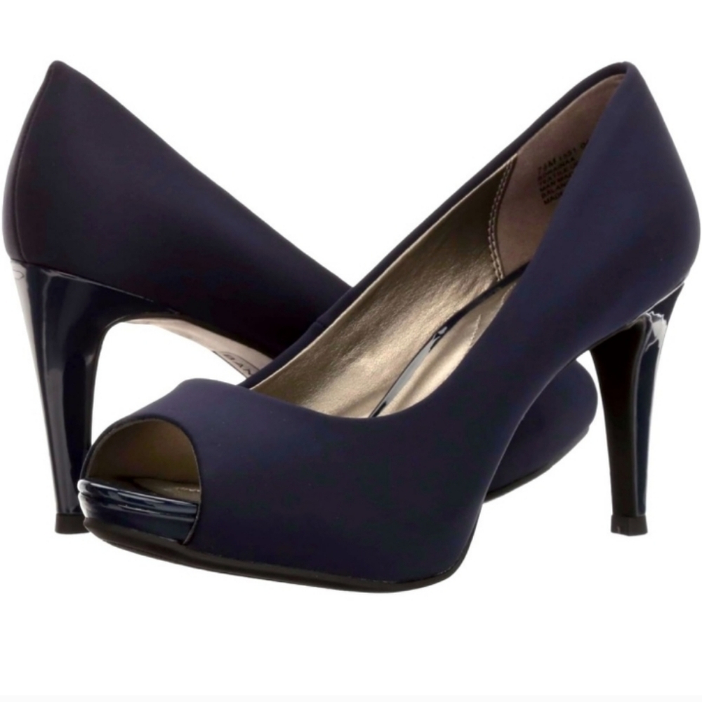 NIB Bandolino women's Rainaa Pump